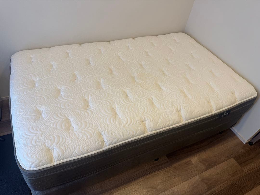 【総額36万円】大塚家具　セミダブル マットレス　レガリア　インシグニア