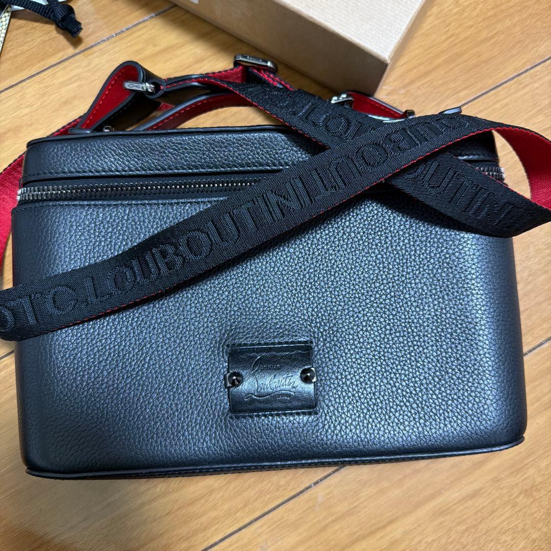 ルブタン バッグ