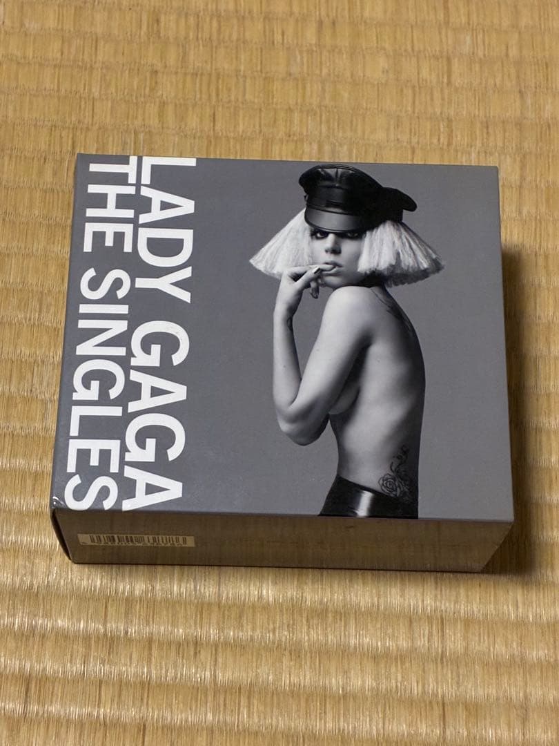 Lady Gaga レディー・ガガ The Singles 5000セット限定盤