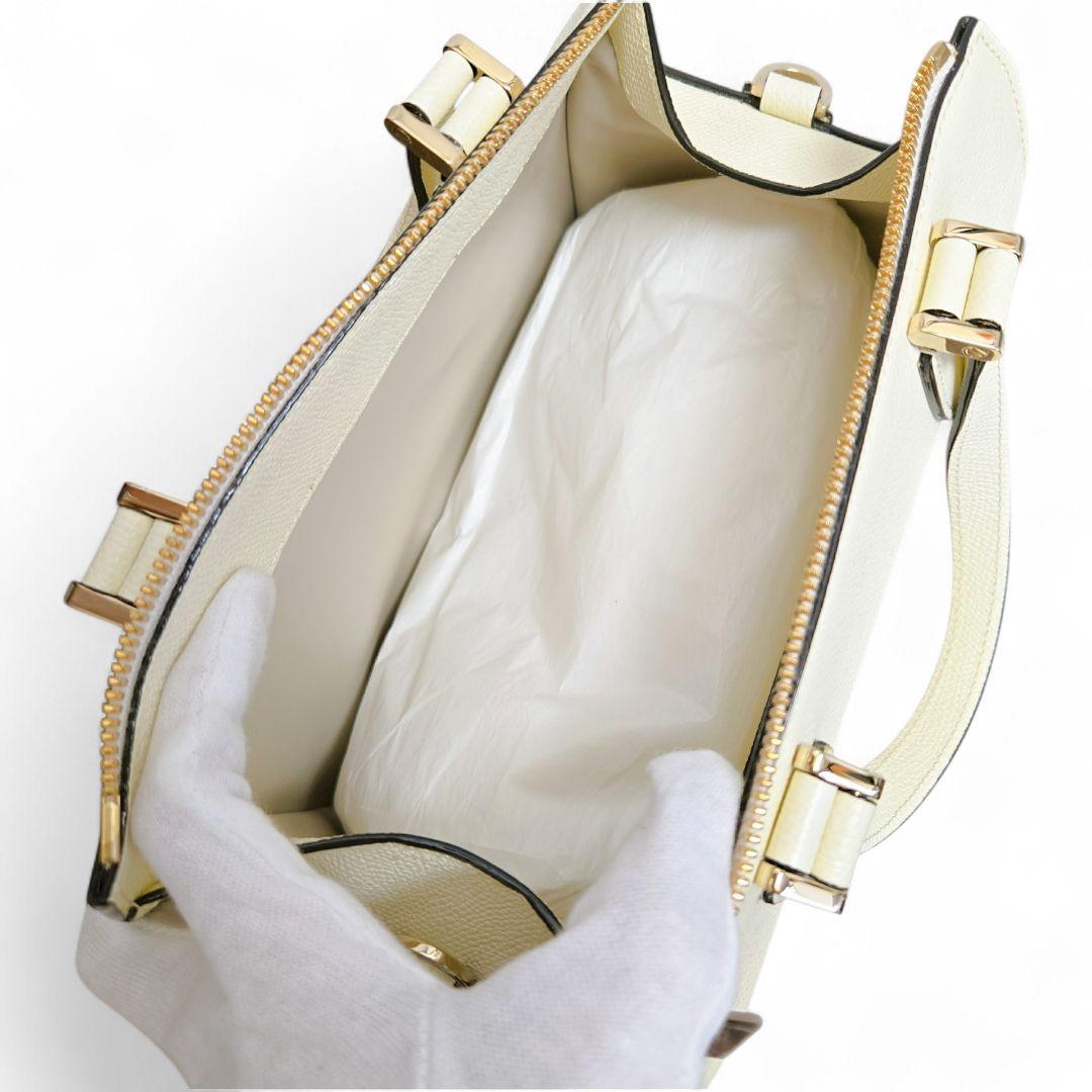 【新品】ヴァレクストラ バビラ ミニ レザー 2WAYハンドバッグ ホワイト