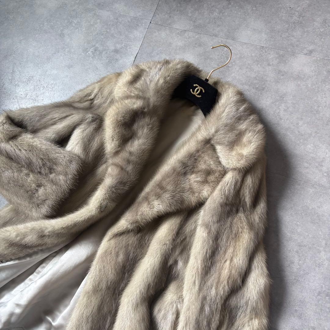 毛並み◎ 本皮　サファイアミンク　毛皮　11号　着丈69 シルバー　ハーフ L