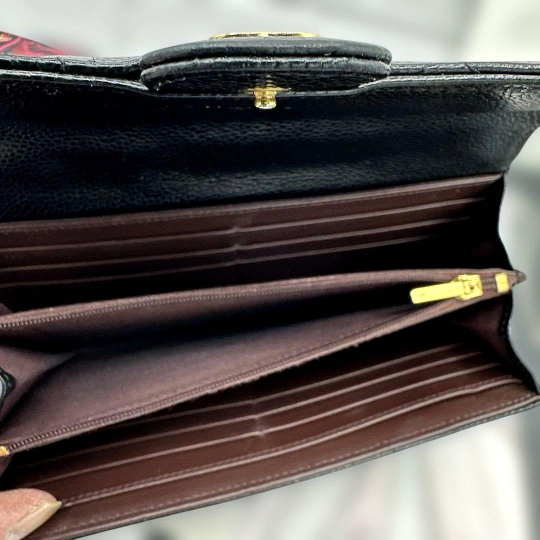 シャネル　CHANEL マトラッセ　キャビアスキン　フラップ　長財布