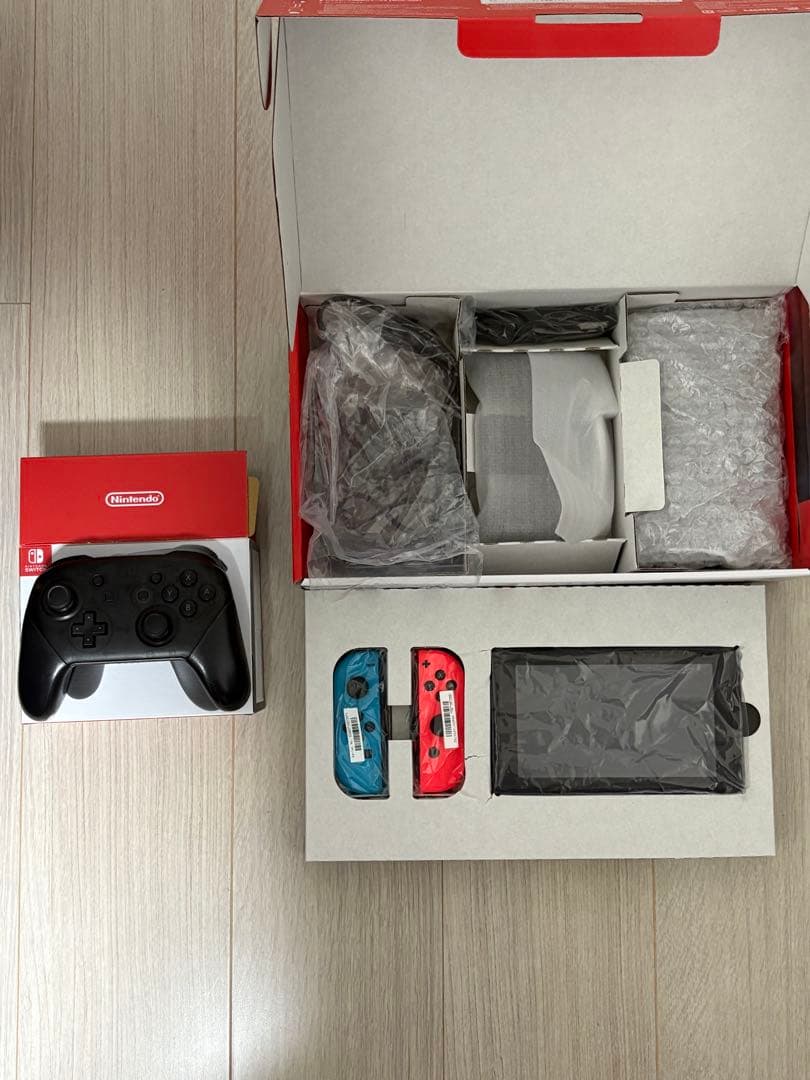 Nintendo Switch 本体　プロコン&sdカード付き