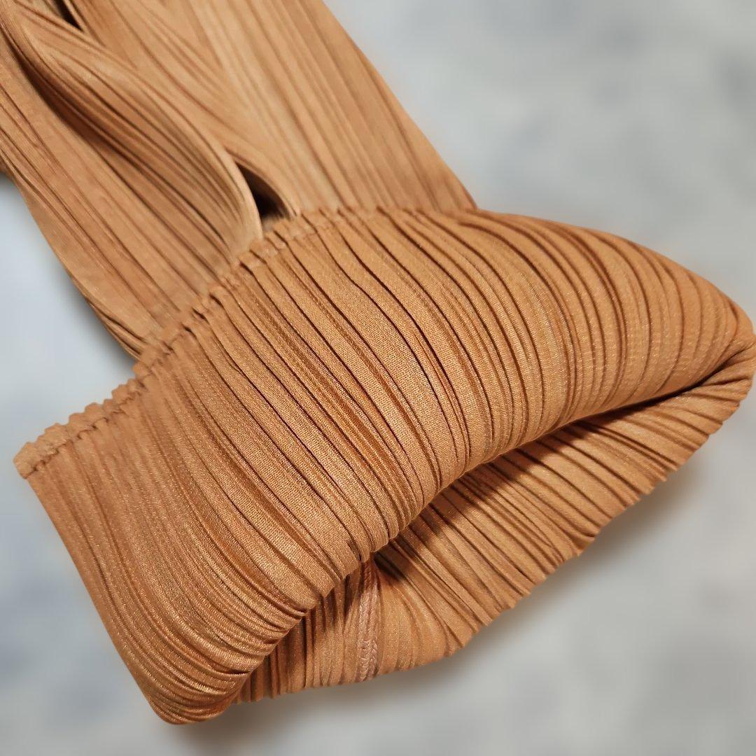 ISSEY MIYAKE プリーツカジュアルパンツ オレンジ