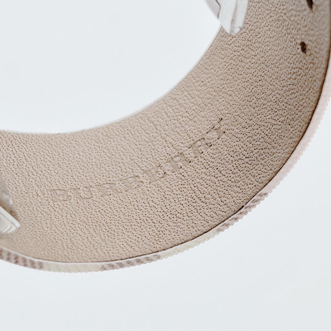 希少 バーバリー 腕時計 BU4010 チェック柄 ピンク×ブラウン 稼働品