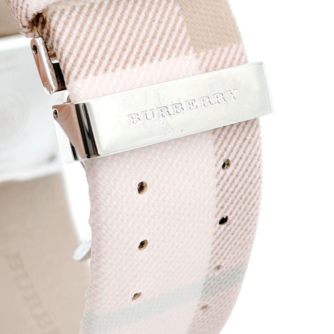 希少 バーバリー 腕時計 BU4010 チェック柄 ピンク×ブラウン 稼働品