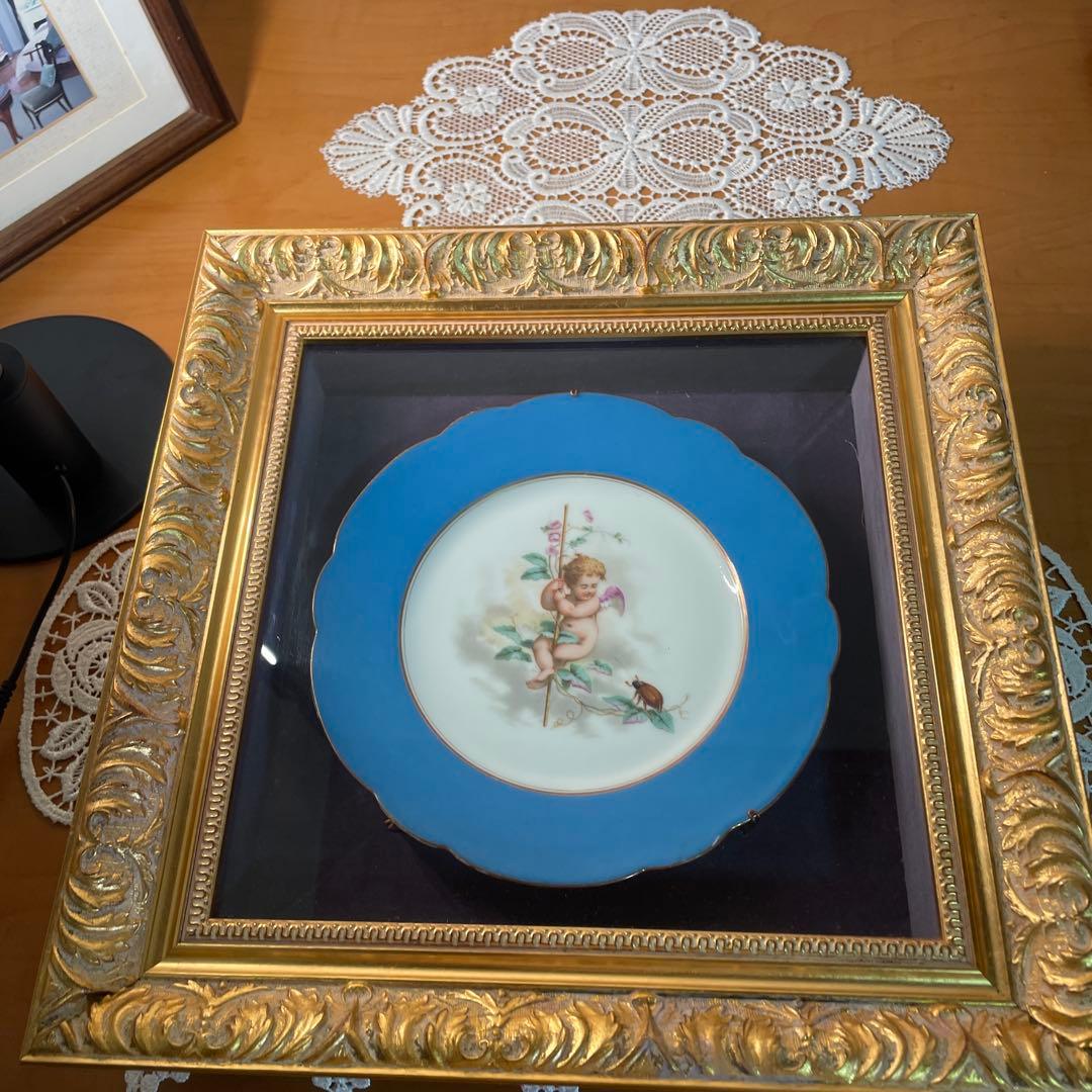 アンティークの額 青い天使の絵柄陶器プレート