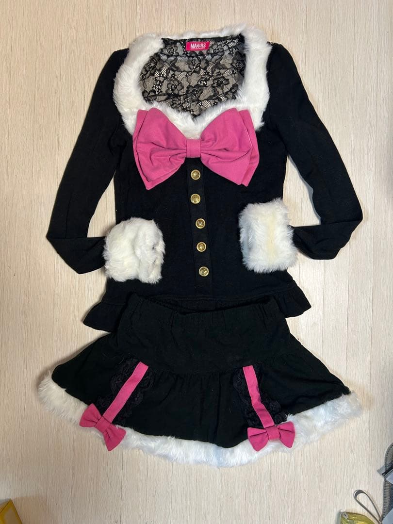 新品 MARS リボンファーセットアップ