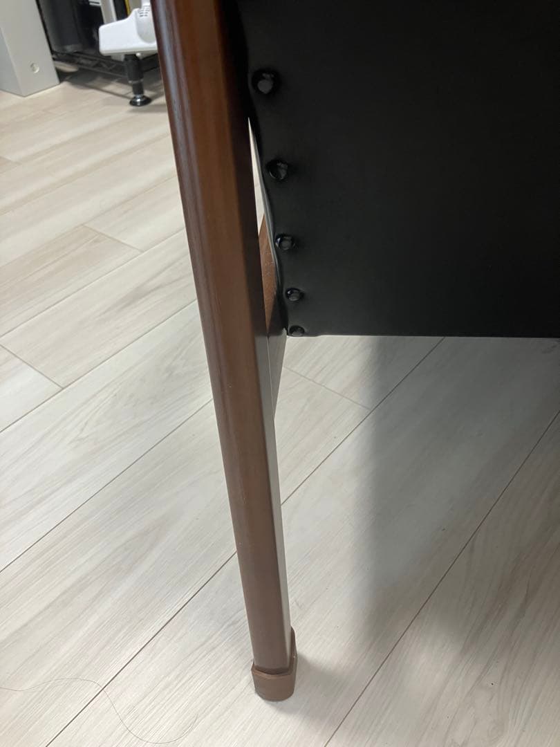 カリモク　Kソファ　2シーター　ブラック