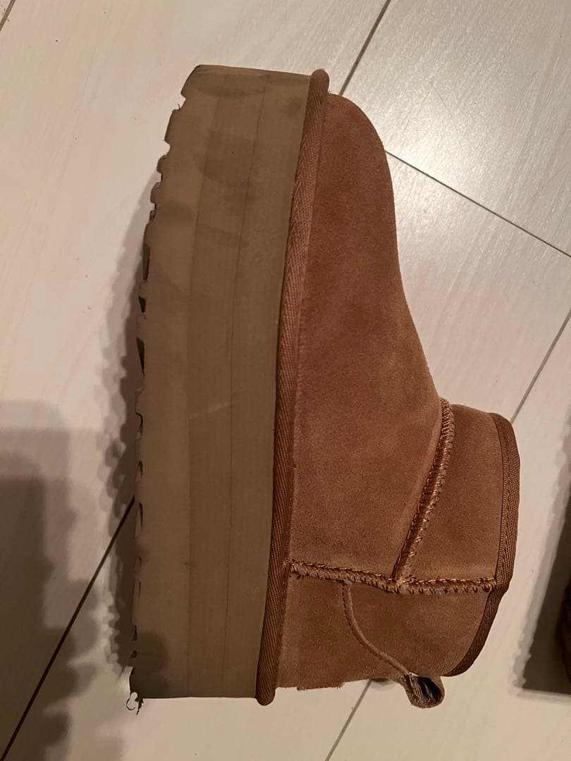 UGG クラシック ウルトラミニプラットフォーム ブーツ　ブラウン　22cm