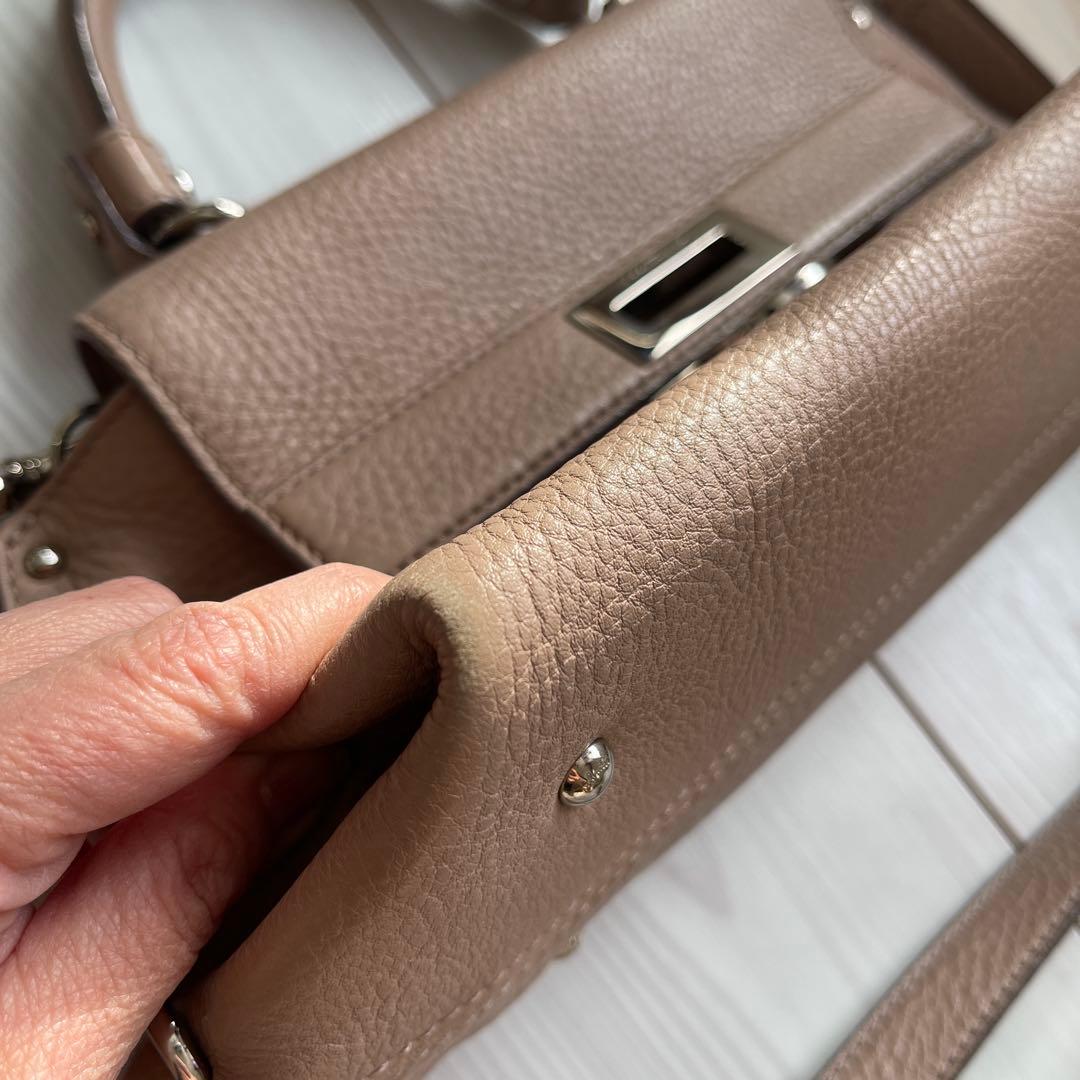 フェラガモ ソフィア　ピンクベージュ