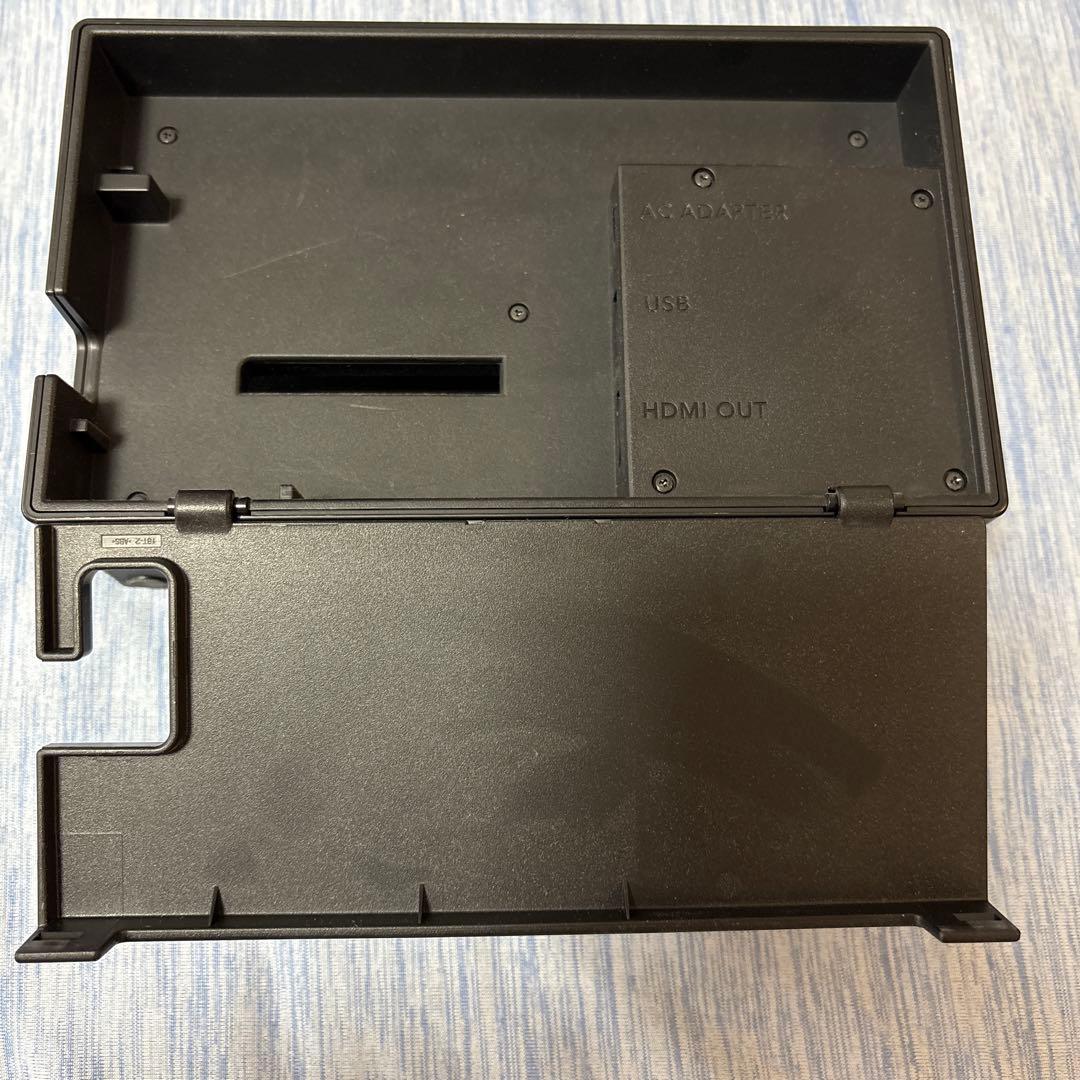 Nintendo Switch 本体 充電器 キャリーケース付き