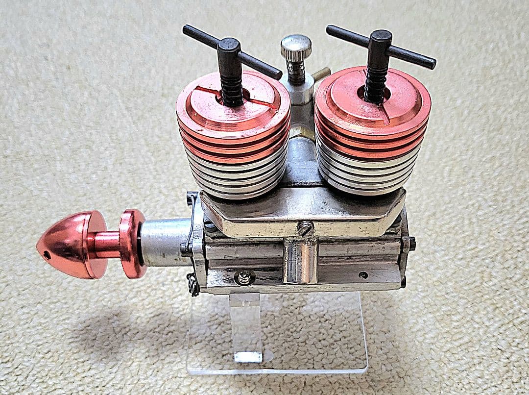 ラジコン飛行機用エンジン AULORA TAPLIN TWIN MARK Ⅲ