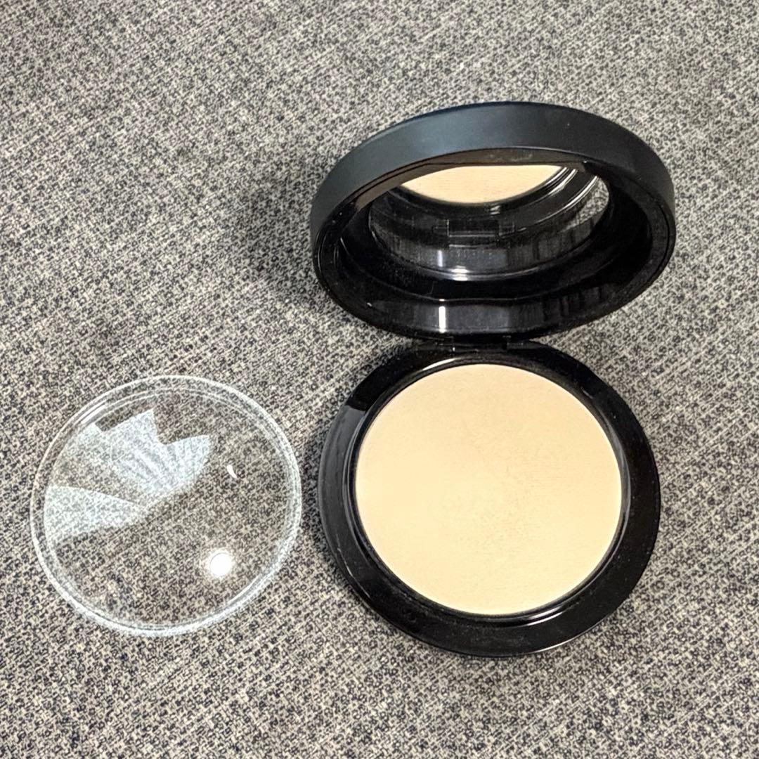 M·A·C ミネラライズスキンフィニッシュナチュラル ライトプラス