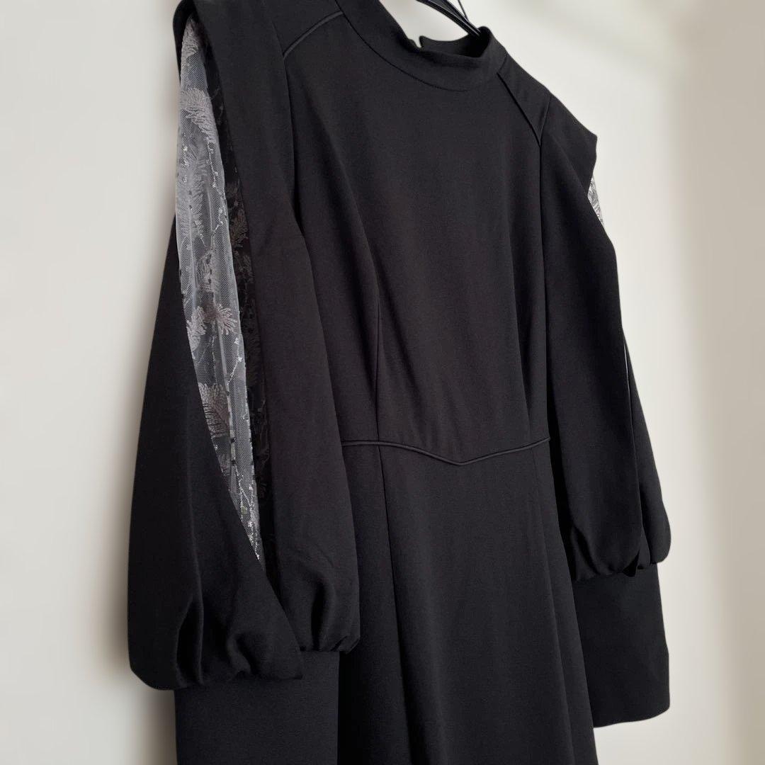 美品　niana ニアナ　スリーブスリット刺繍レースフレアドレス　M ブラック