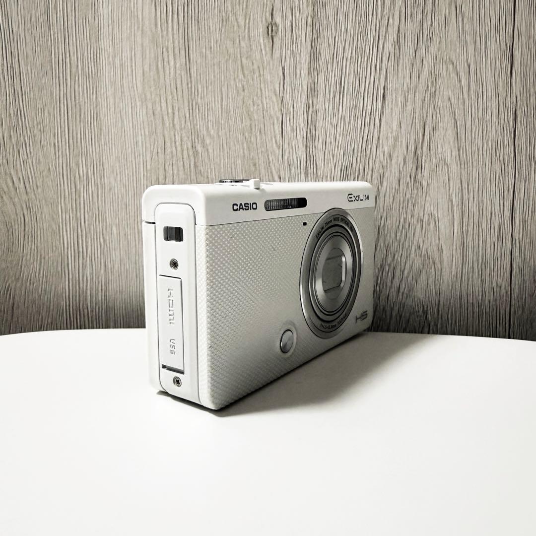 CASIO EXILIM EX-ZR70コンパクトデジタルカメラ ホワイト