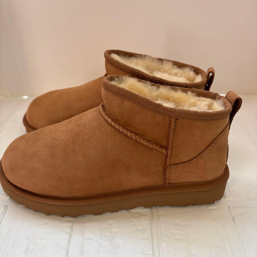UGG アグ ムートンブーツ ウルトラミニ　チェスナット 24.0cm