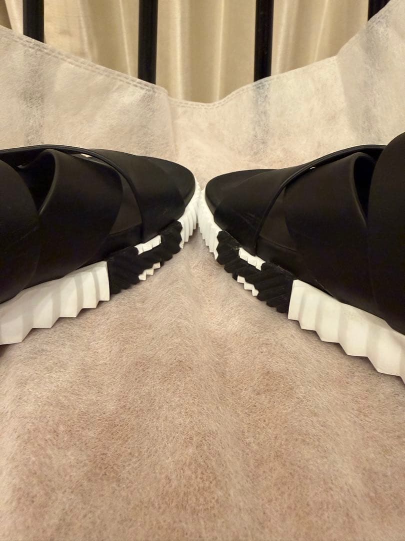 HERMESエルメス　エレクトリックレザーサンダル ブラック 40 メンズ