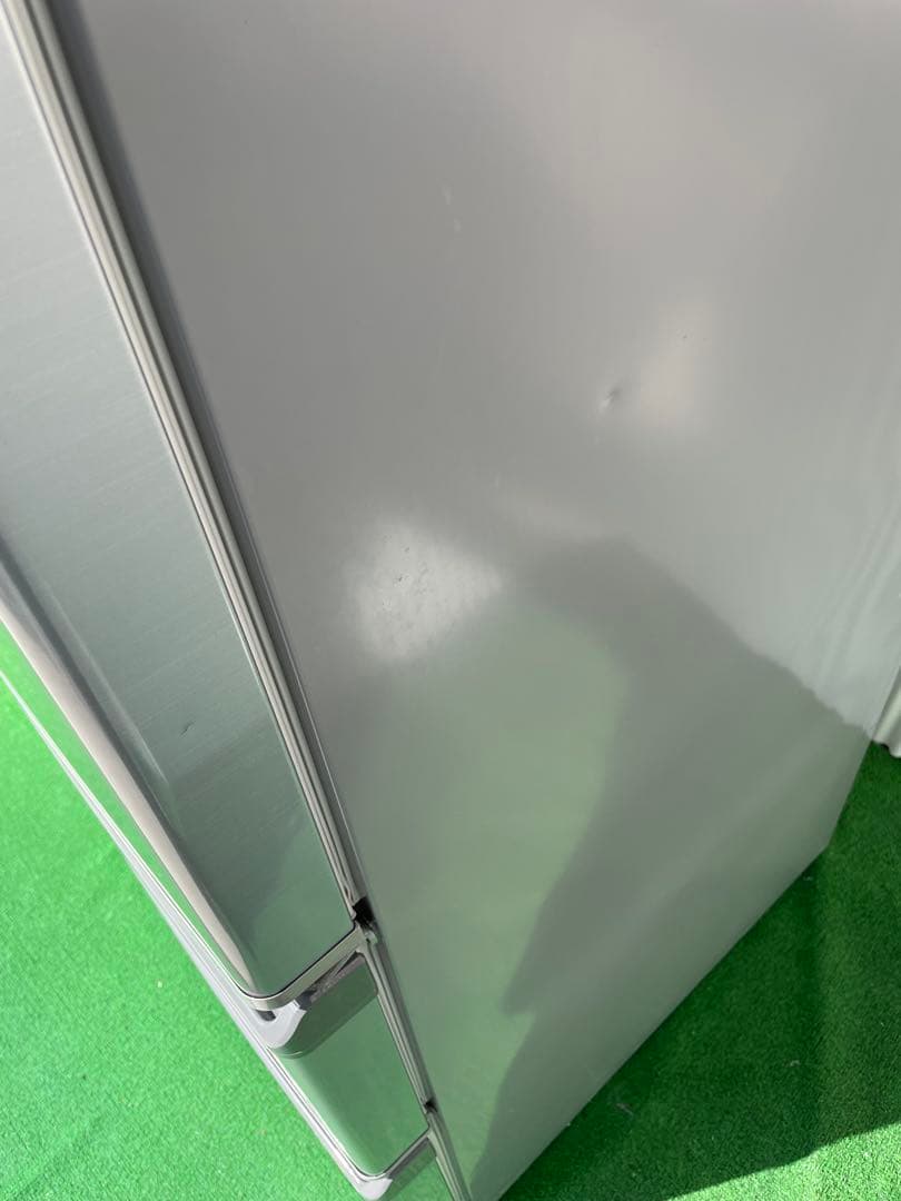 828 アクア 3ドア冷蔵庫 右開き シルバー コンパクトデザイン 二人暮らし