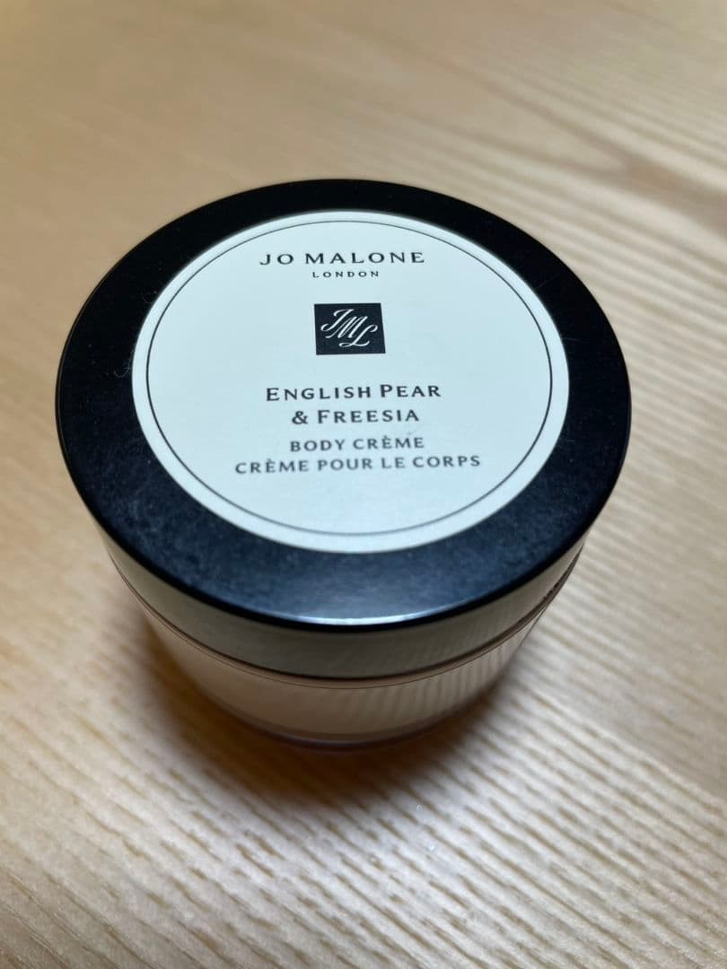 イングリッシュ ペアー＆フリージア ボディークリーム・バスオイル