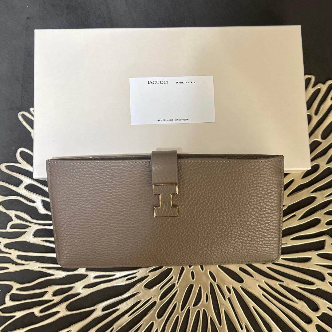 IACUCCI アバ　ロングウォレット
