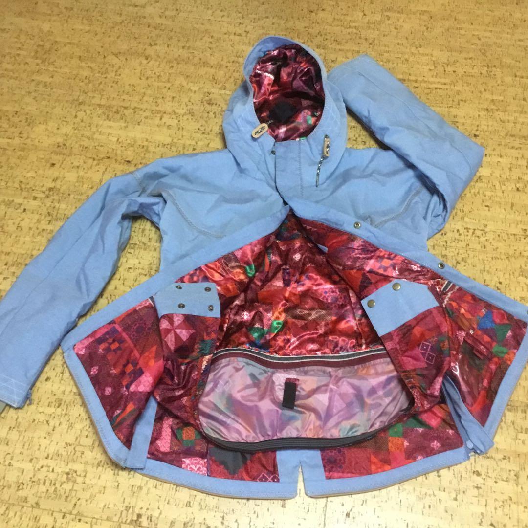 美品　BURTON M サイズ　スノーボードウェアセット（女性用）