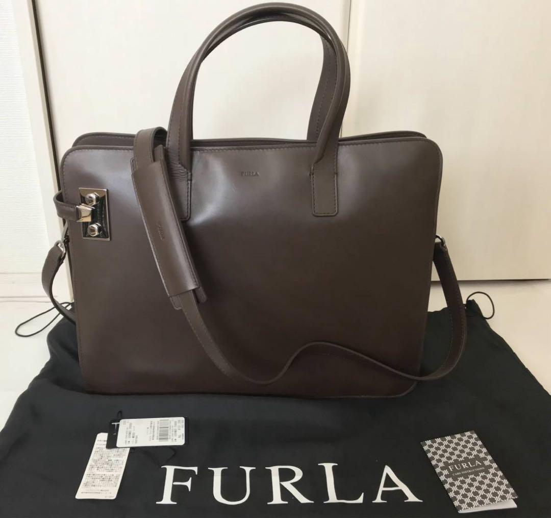 極美品★FURLA(フルラ)ブリーフケース★正規品101,200円(イタリア製)