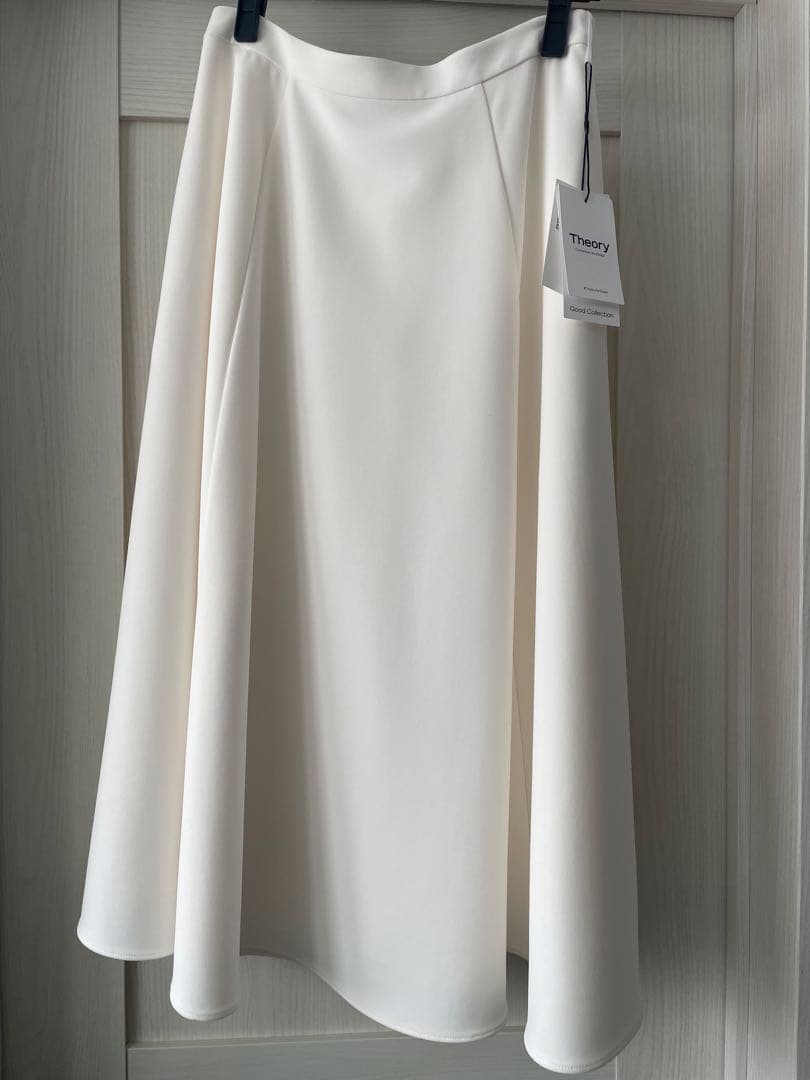 【新品未使用タグ付き】theory セオリー　セットアップ　アイボリー　サイズ4
