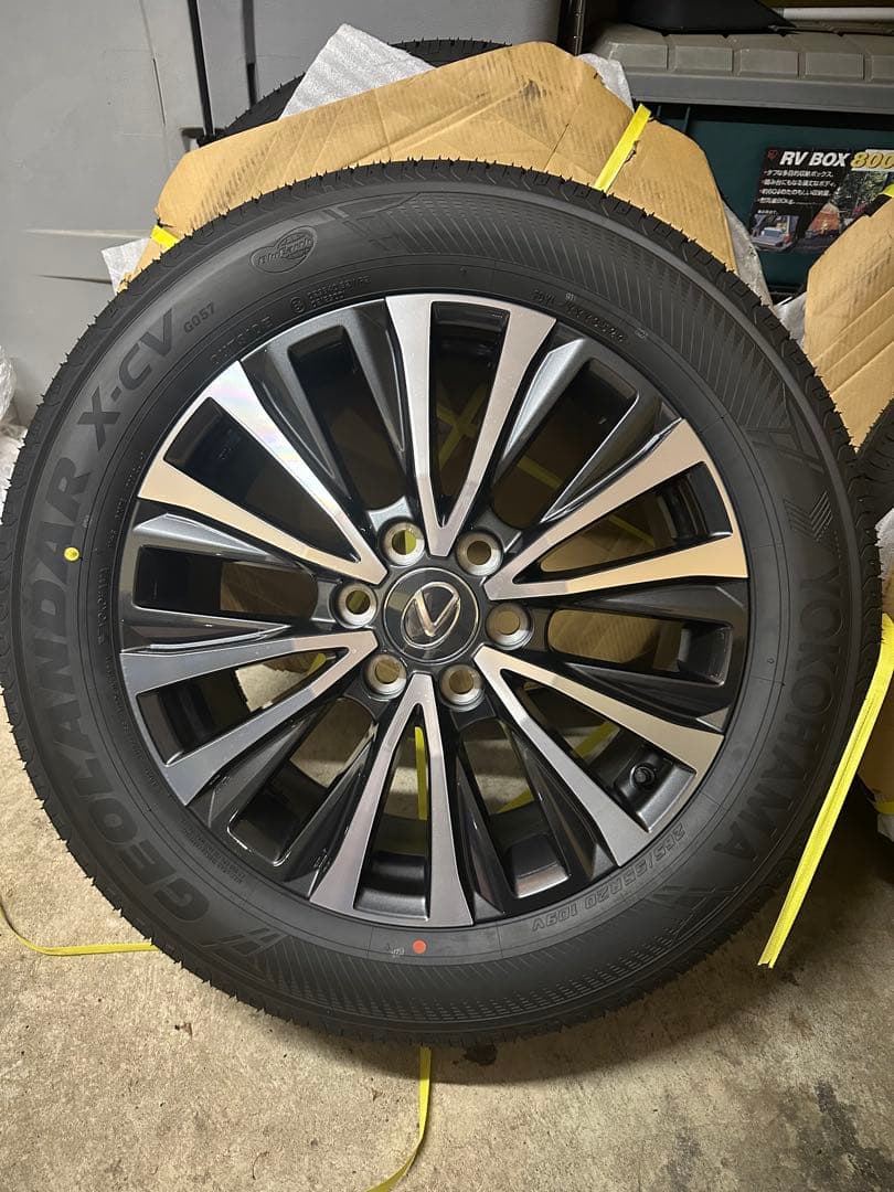 レクサスLX600純正20インチホイールセット