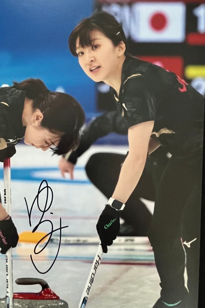 鈴木夕湖 直筆サイン付き写真 ロコ•ソラーレ 証明書付き　1枚