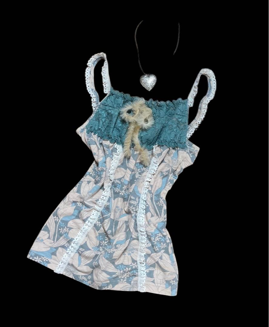 y2kレース甘め姫ギャルNANAファーゴシックフェアリーグランジロックキャミ古着