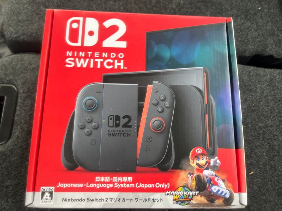 Nintendo Switch D2 日本語専用 マリオカート8デラックス付き