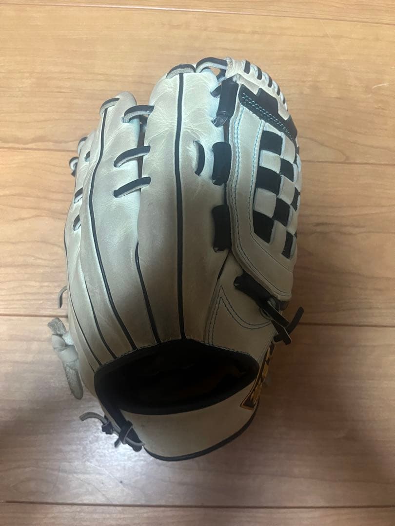 野球グローブ 内野手用 源田モデル