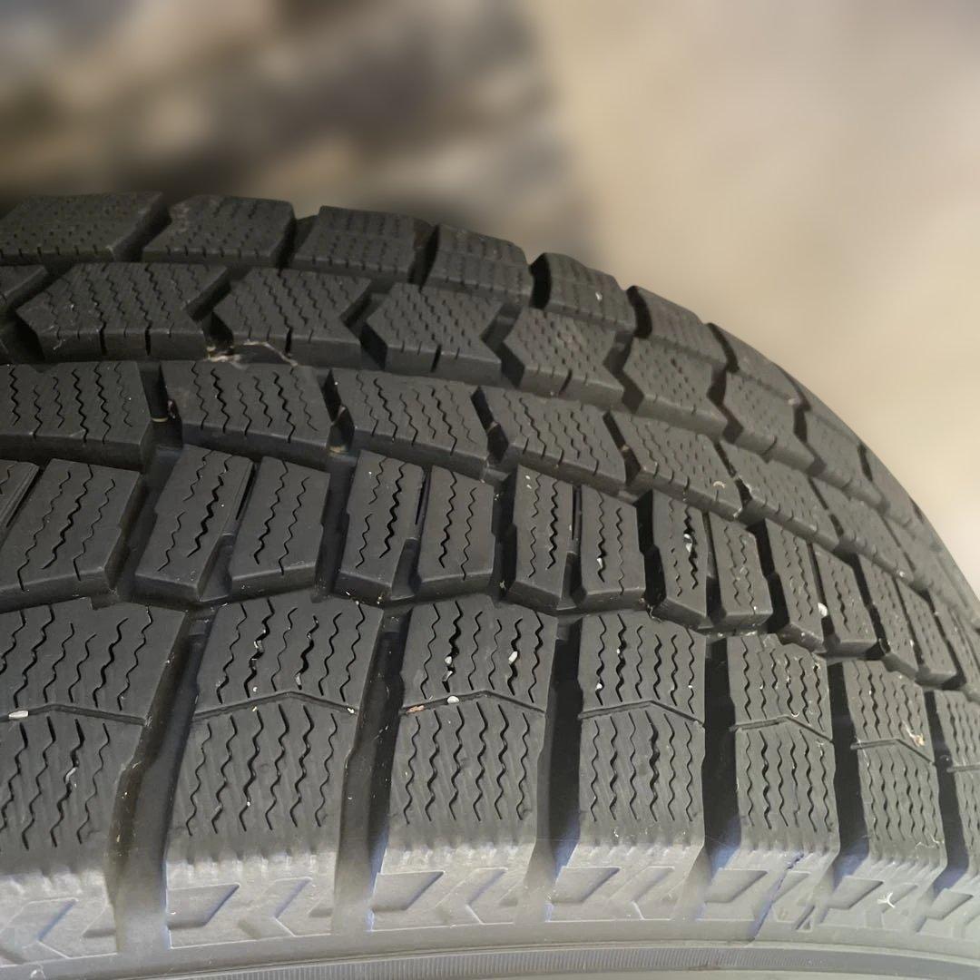 ウィンターマックス　215/60R17 2022年製