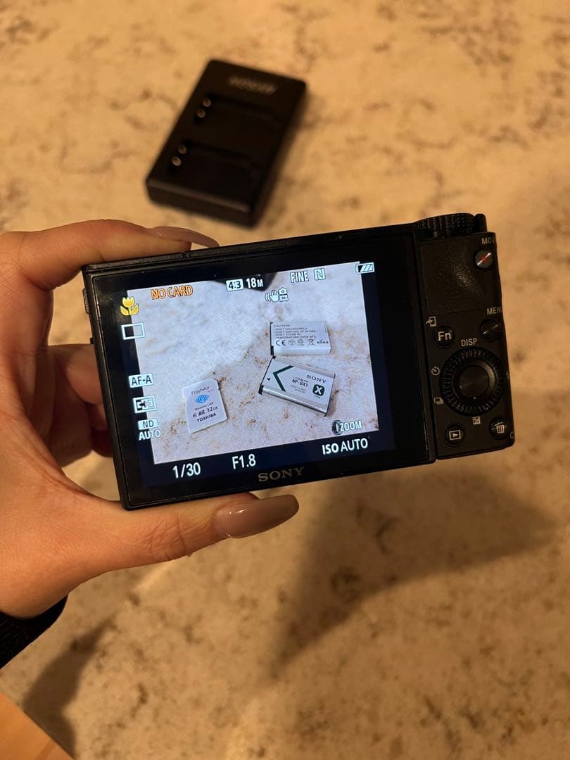 本日まで限定価格SONY RX100 V (RX100m5)