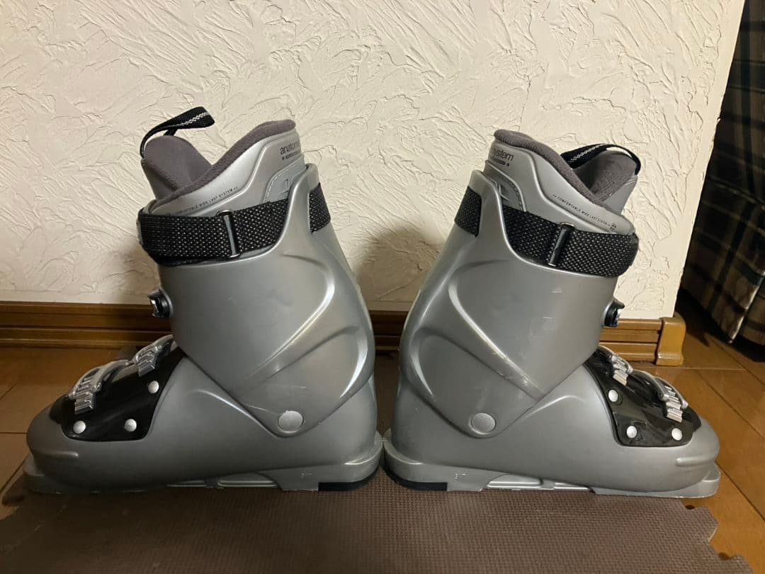 KASTLE ケスレー スキーブーツ 27〜27.5cm　足幅広め　軽量モデル