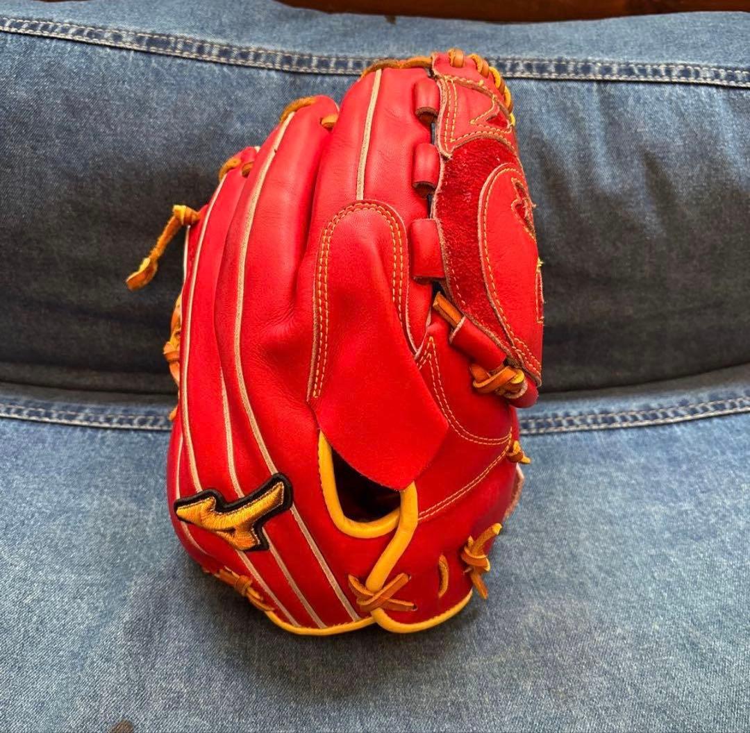 Mizuno Pro 軟式グローブ レッド
