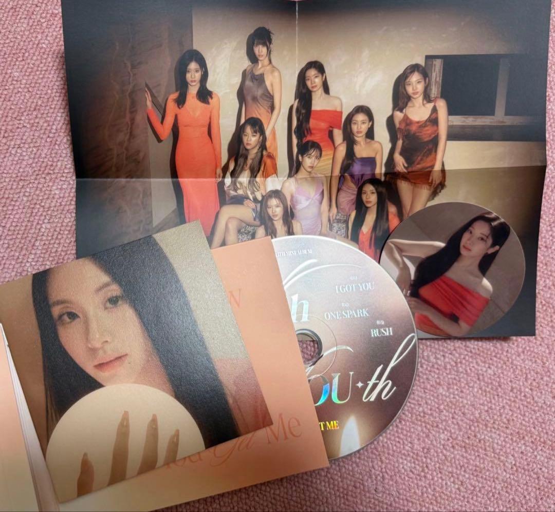 TWICE K-POP CD アルバム 16枚 バラ売り可能