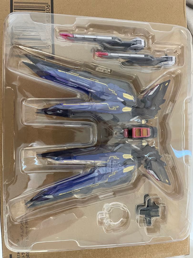 メタルビルド　ストライクフリーダム2024 中古品　送料込み