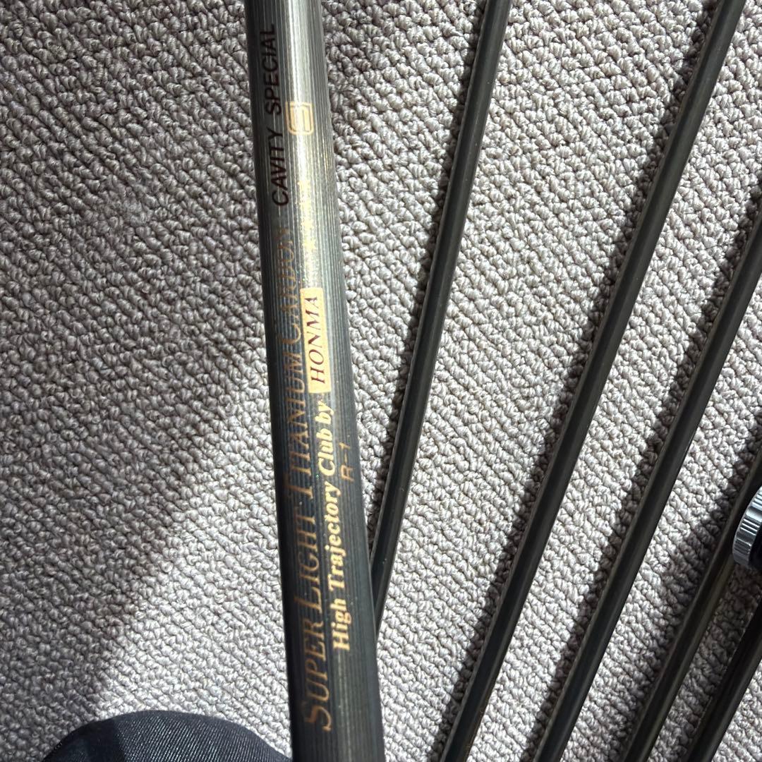 ２４Ｋ　本間LB-606 アイアンクラブセット 24金アイアンクラブセット12本