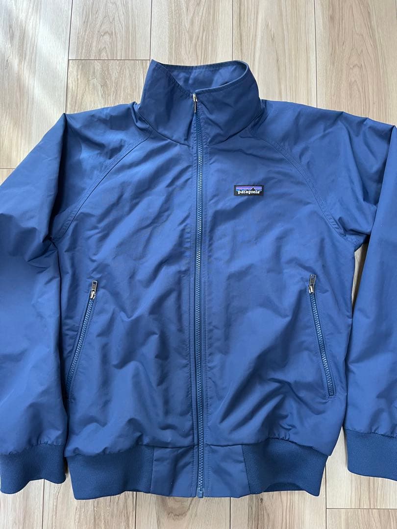 patagonia ネイビー ナイロンジャケット
