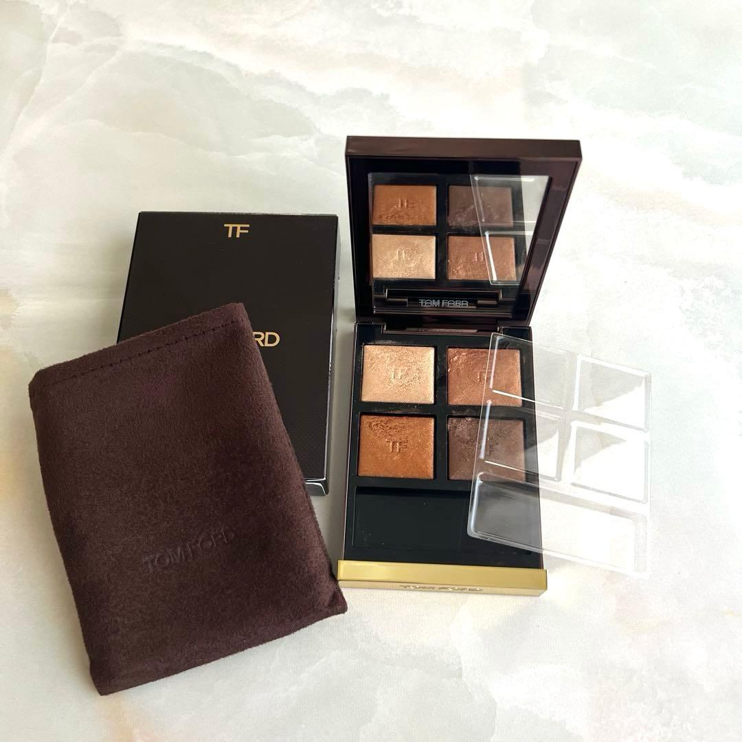 トムフォード　アイシャドウ　04A サスピション