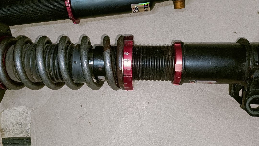 ZVW30 コイルオーバーサスペンションキット