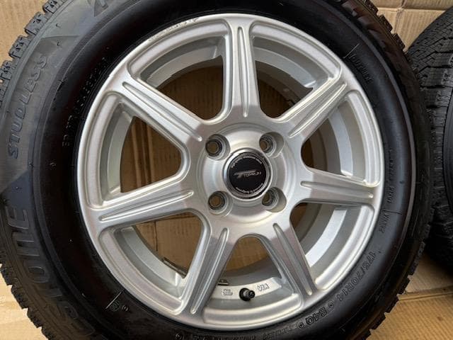 アクア ヤリス ヴィッツ フィット 175/70R14 VRX2 2021年製
