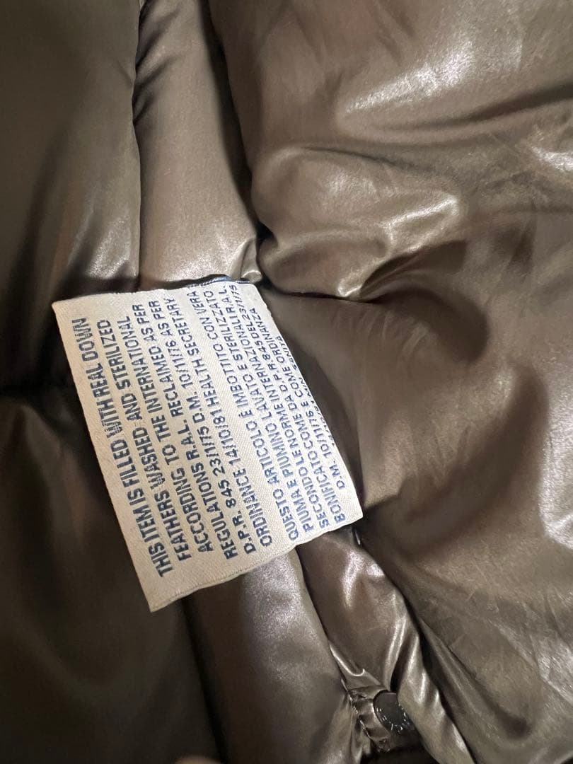 ⚫︎専用になります⚫︎モンクレール オリーブグリーン ダウンジャケット