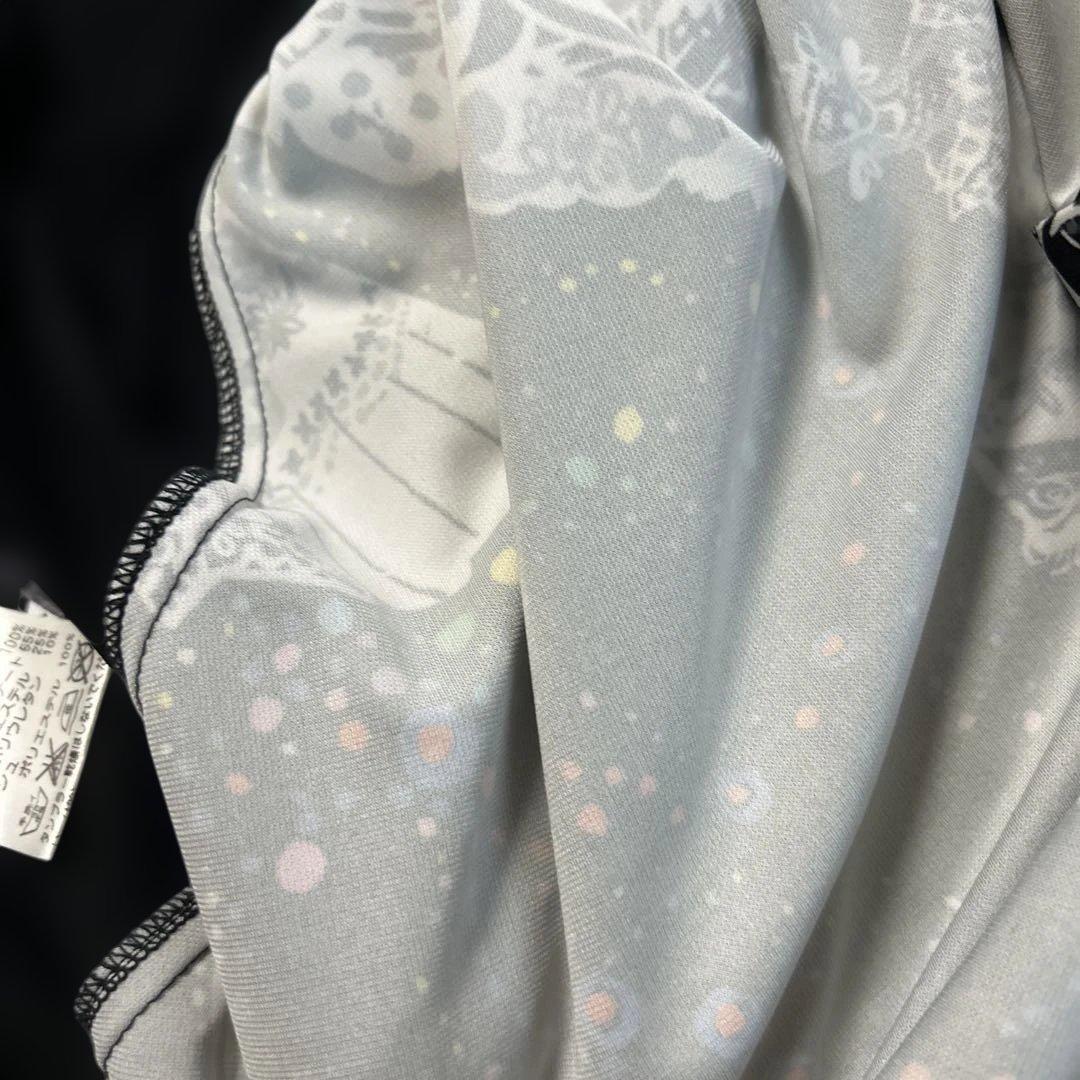 トクコ　五分袖チュニック 黒とカラフルなプリントtokuko