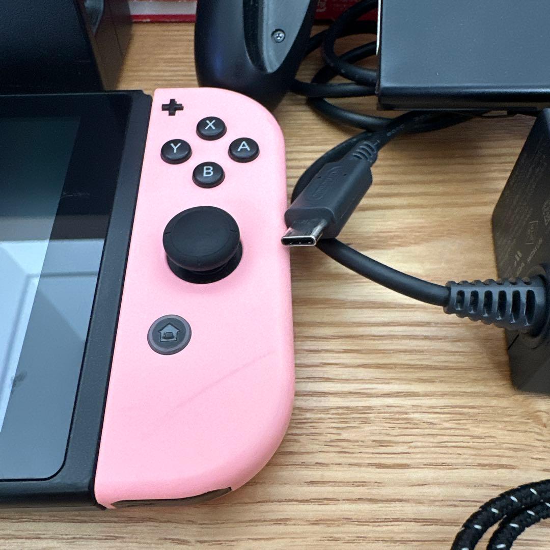Nintendo Switch 本体 ピンク/黒