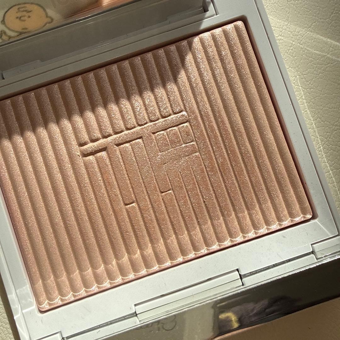 TOM FORD ソレイユ ネージュ グロウ ハイライター 01 ローズイリゼ