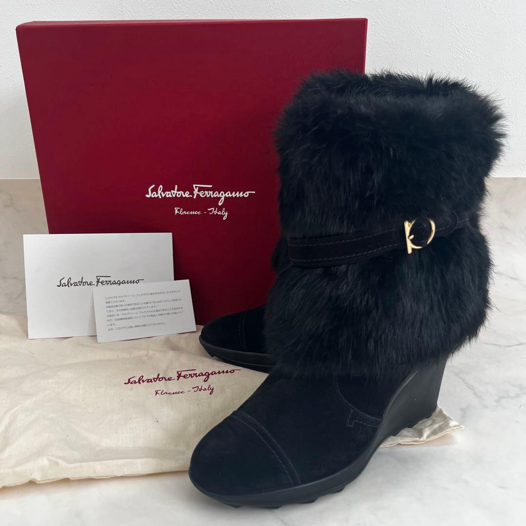 Salvatore Ferragamo ショートファーブーツ ガンチーニ