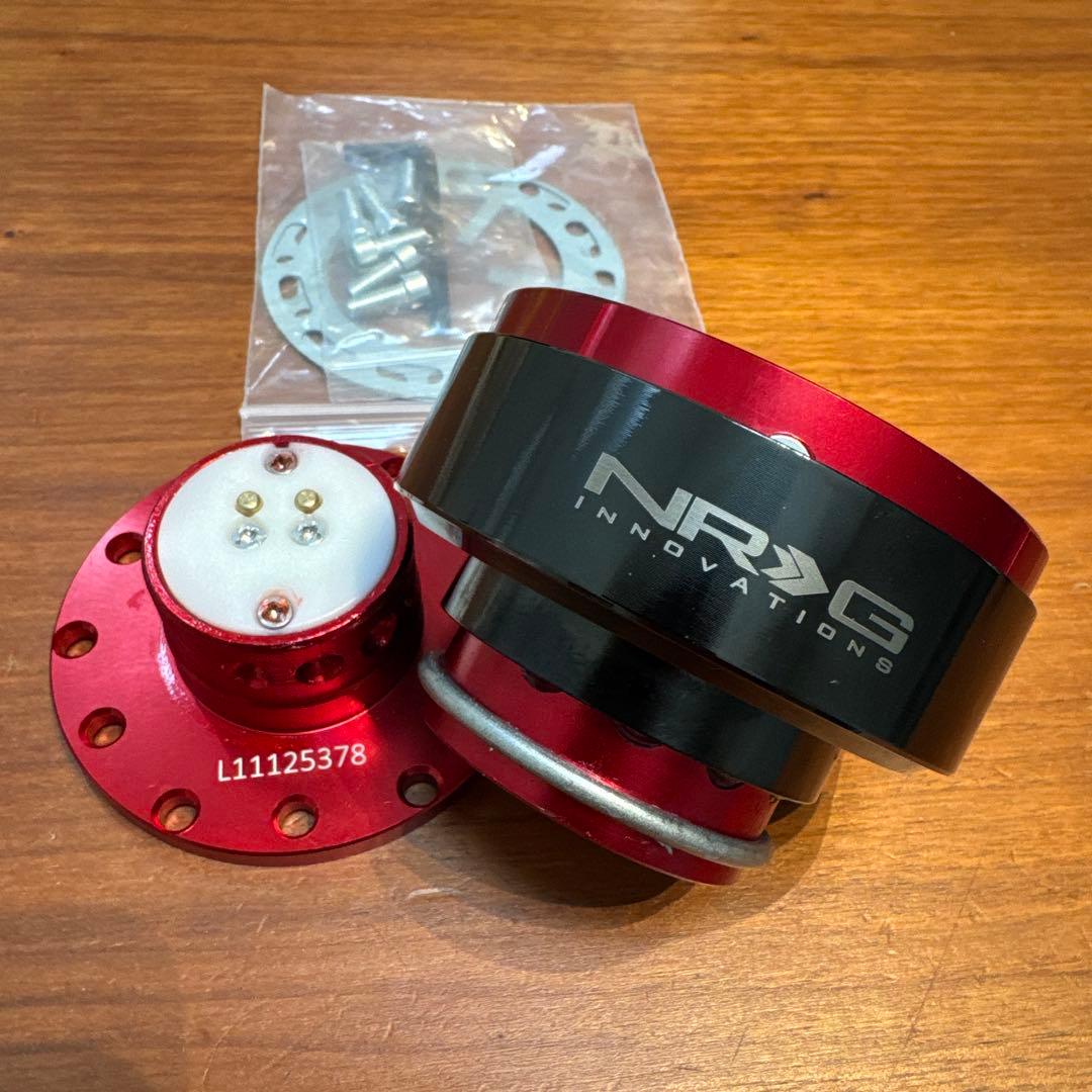 NRG Innovations クイックリリース　ステアリングボス　正規品